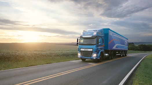 Novo DAF CF FTS Trator Rodoviário 6x2