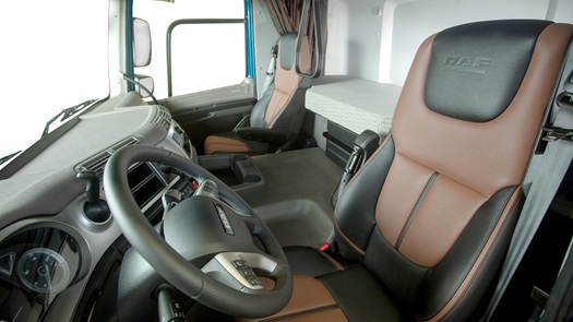 A visão interna da cabine do Novo DAF CF